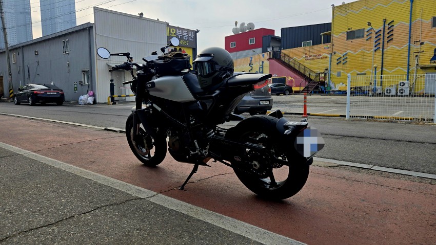 8e99ca459156ebd7e81754d6859591bd1dc8b26dir3o.jpg