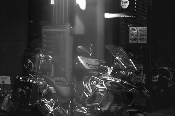“After the Rain, Side by Light”-BMW R1250 GS Adventure