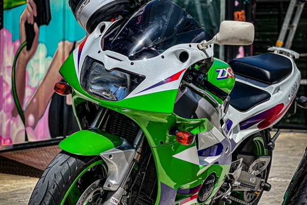 네? 부품 없으면 세탁기 호스를 갖다 끼라구요?(ZXR400)