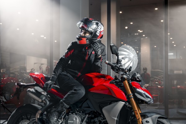 ::Ducati Red Night in Songdo:: with 현둥민지