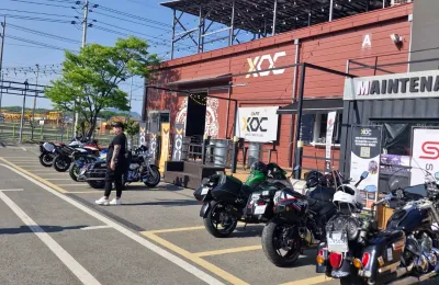 차는 많았지만 휴일은 언제나 옳죠
