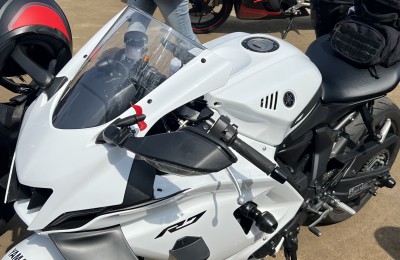 나의 애마 화이트 R7