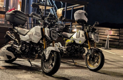 고향친구 카페에서